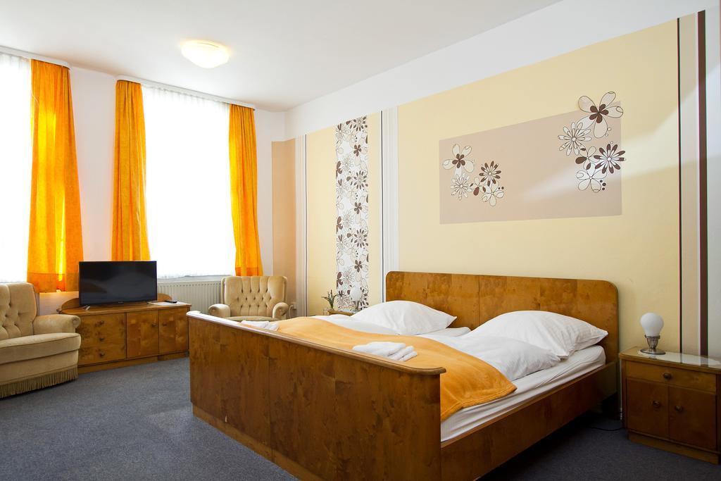 Hotel Neun 3/4 Celle Exterior photo